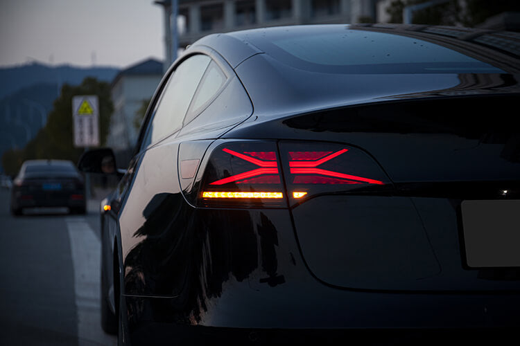 Tesla model 3/Y 18-23 Smoked Tail lights